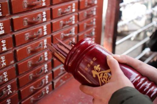 心理患者獨(dú)自看心理醫(yī)生是一種什么樣的體驗(yàn)？